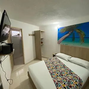 *** Hotel Laureles Colombia